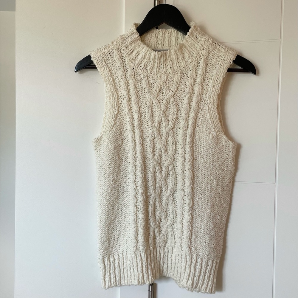 knit vest
